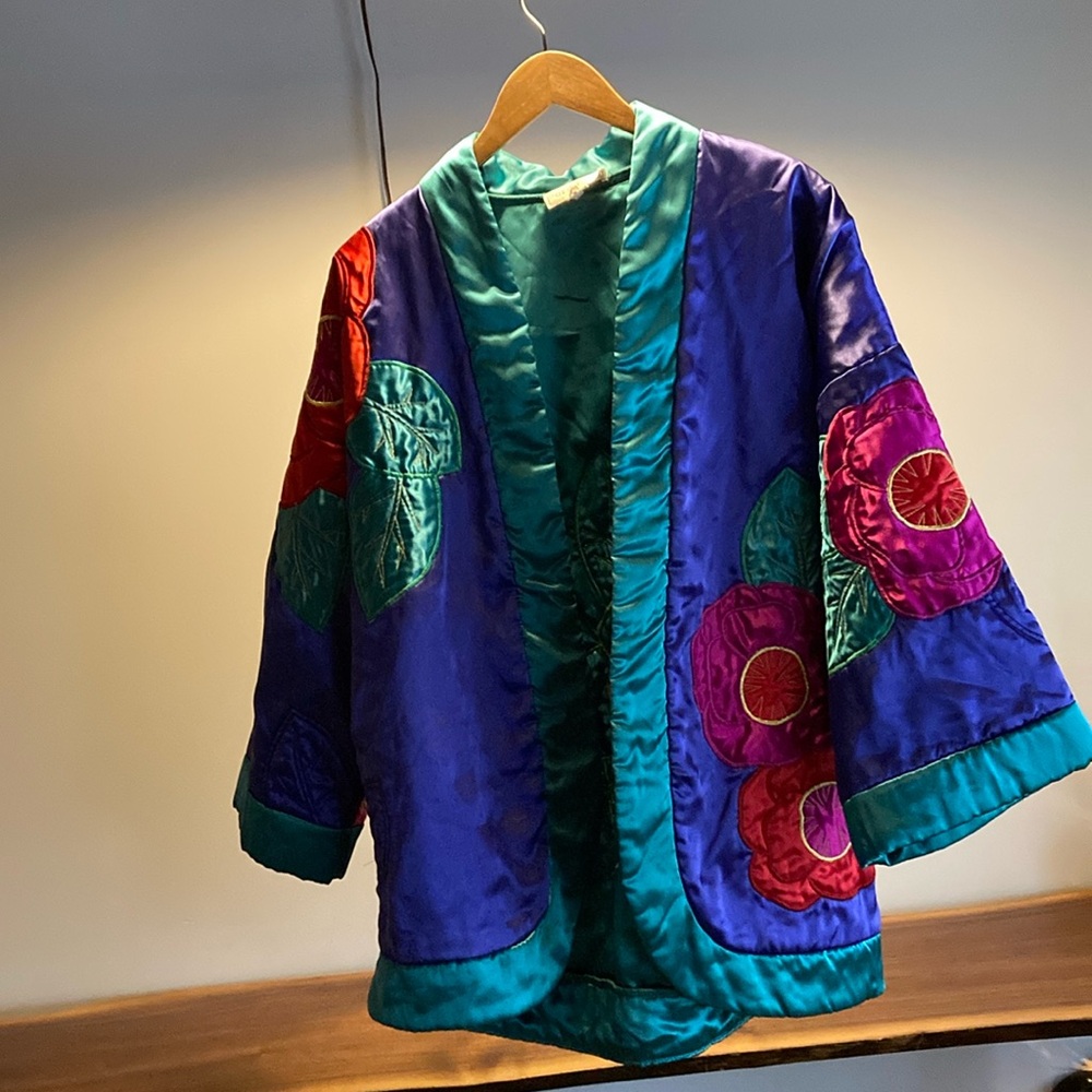 Vintage colorful silky embroidered flower coat-size medium